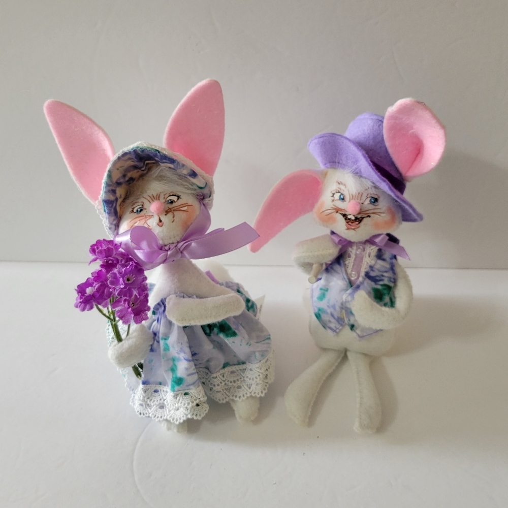 Annalee Spring Easter Bunny Couple 2005
